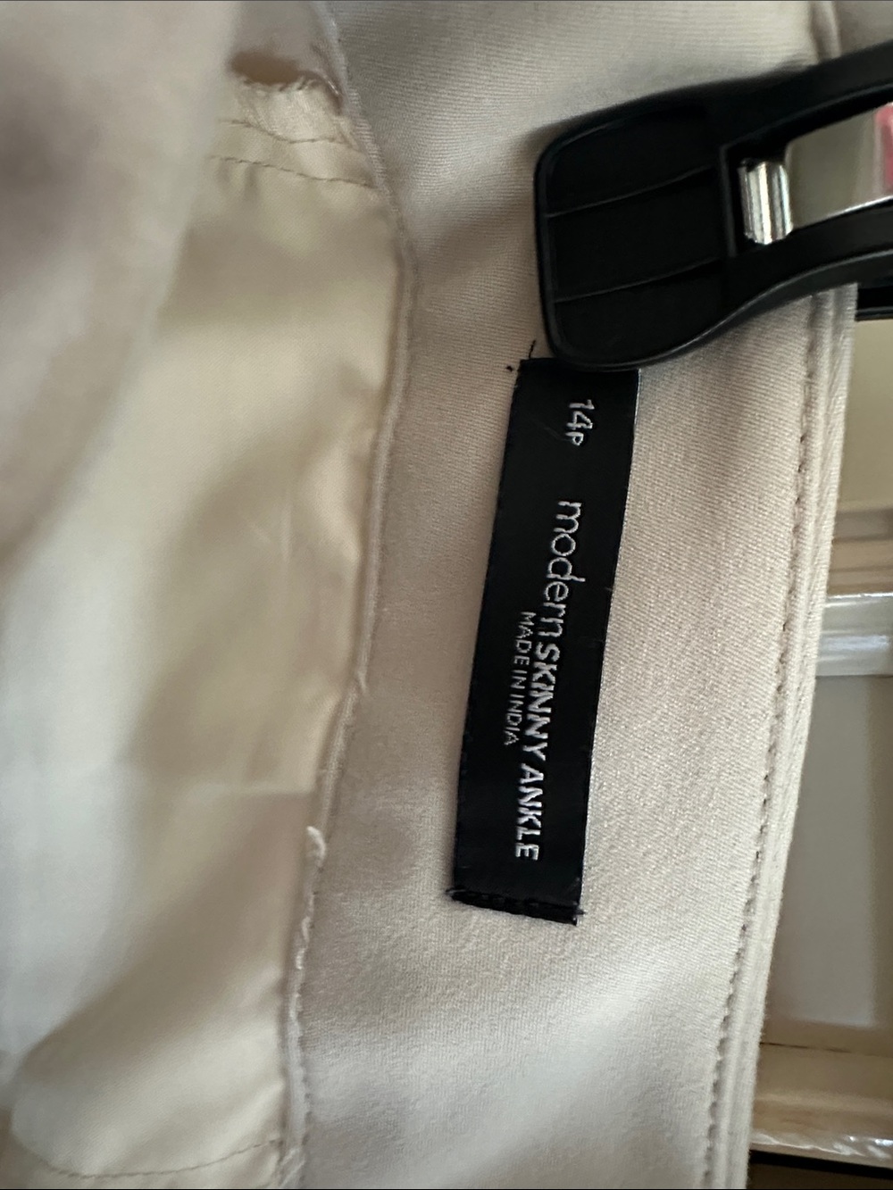 LOFT Off-White Skinny Ankle Dress Pants - Picture 4 of 6